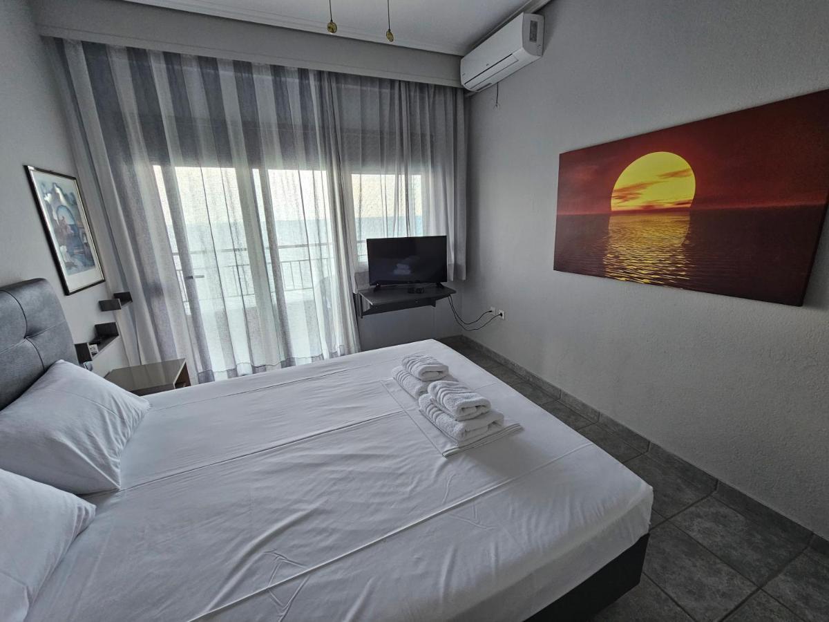 Studio Just On The Beach Paralía エクステリア 写真
