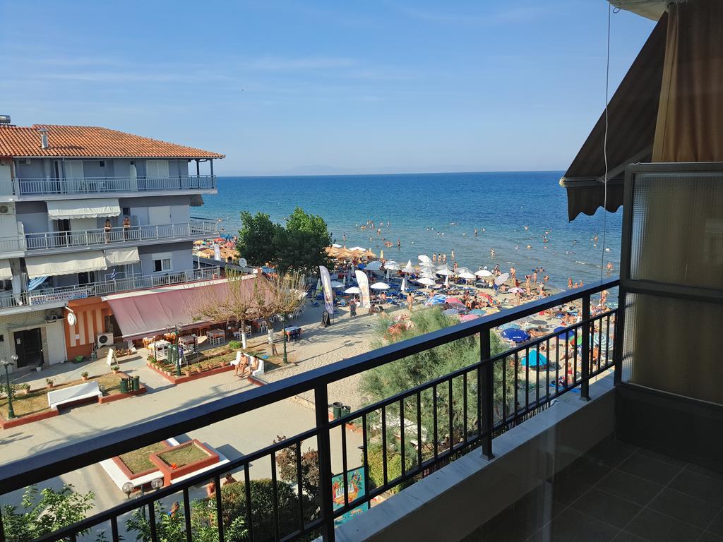 Studio Just On The Beach Paralía エクステリア 写真
