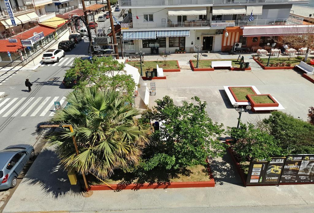 Studio Just On The Beach Paralía エクステリア 写真