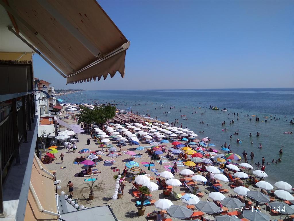 Studio Just On The Beach Paralía エクステリア 写真